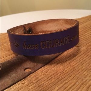 Leather cuff ⭐️ unique boho ⭐️ have courage !